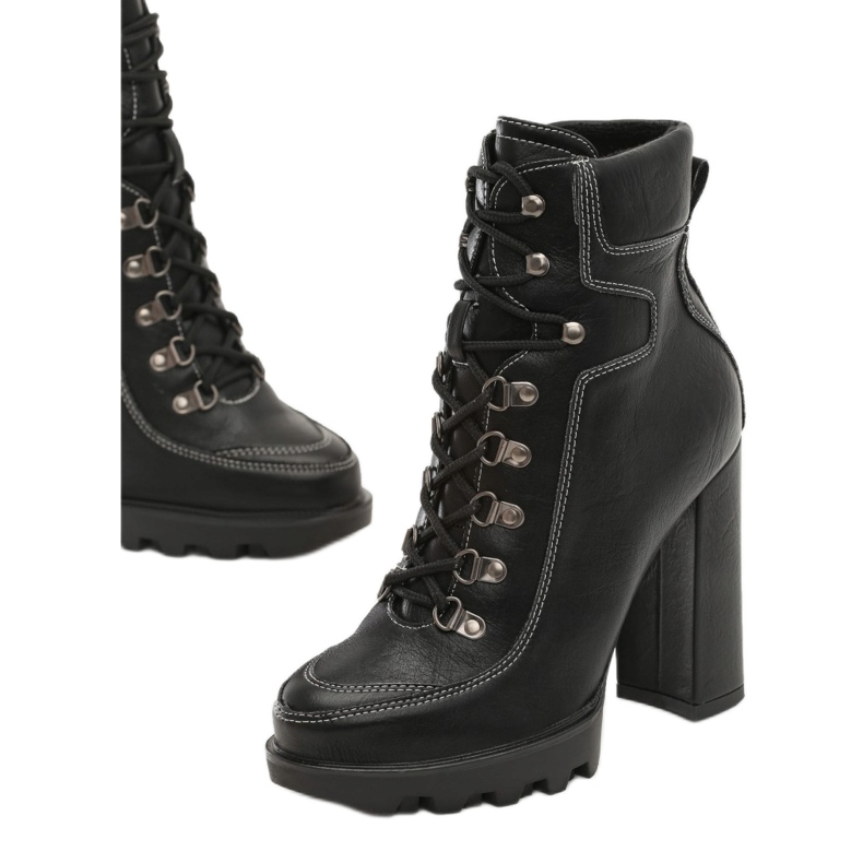 Vices Satuk 8532-38-fekete 1