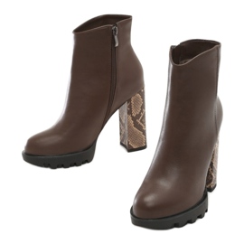 Vices 8530-54 barna színű satu 1