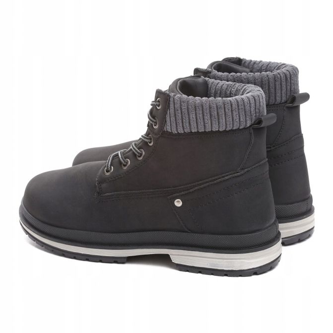 Vices Satuk JB007-1 Fekete 36 41 1