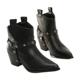 Vices Satuk 8502-38-fekete 1