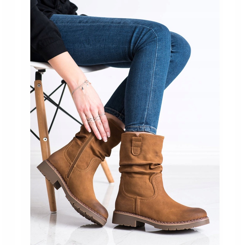 Super Mode Csizma fodros felsőrésszel barna 1