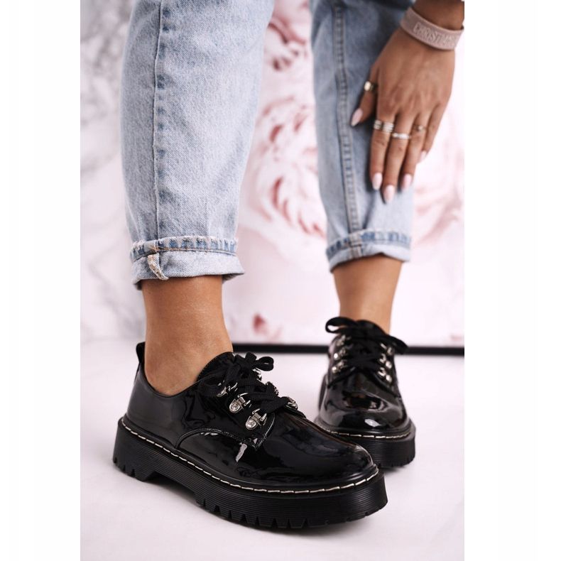 S.Barski Női Oxfords cipők a platformon S. Barski HX15 lakkozott fekete 1