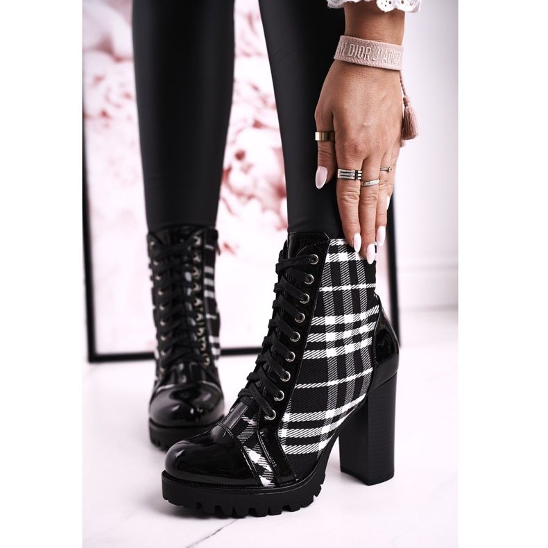 PS1 Női csizma sarkú kockás fekete Blair fehér 1