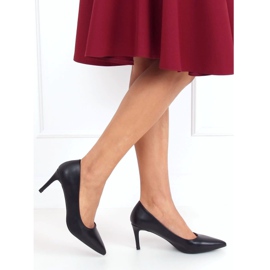 Fekete CD62P Fekete, alacsony sarkú tűsarkú 1