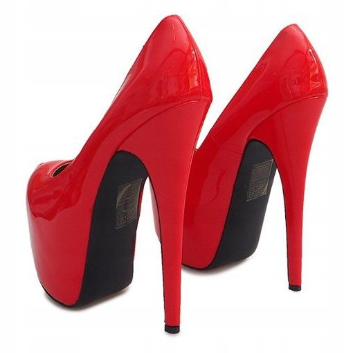 Magas lakkozott csapok a D905 vörös platformon piros 3