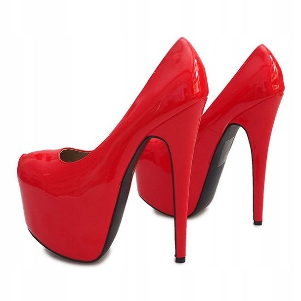 Magas lakkozott csapok a D905 vörös platformon piros 4