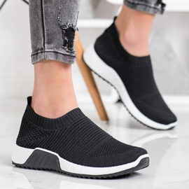 Goodin Sportos fekete sliponok 1