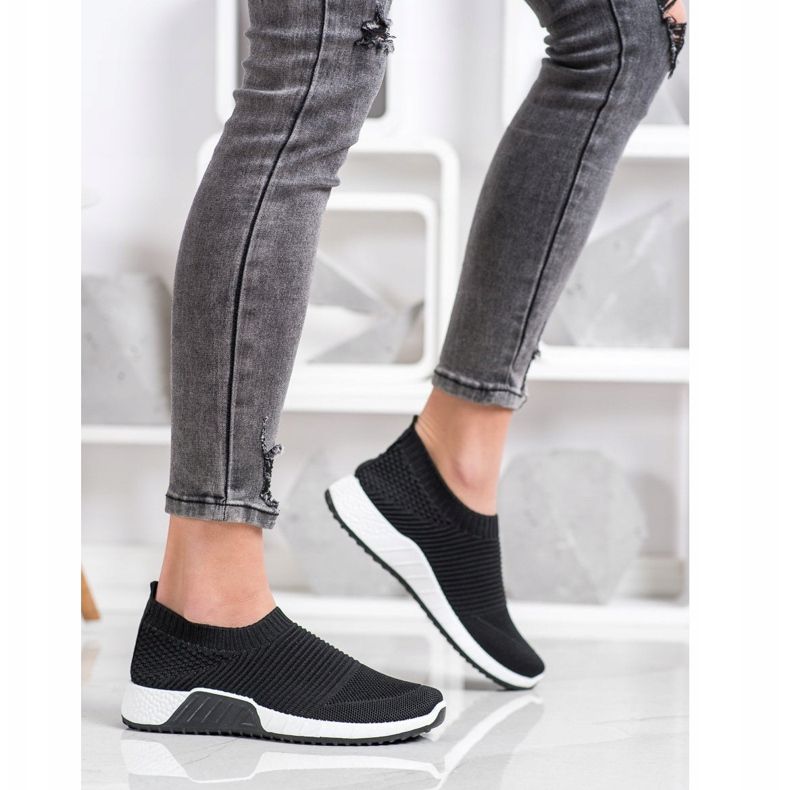 Goodin Sportos fekete sliponok 2