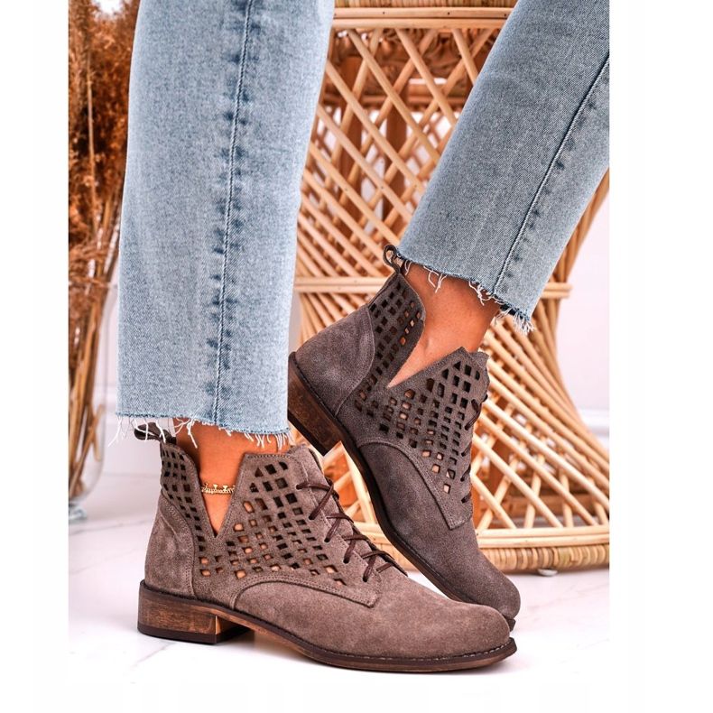 Nicole Női áttört velúrbarna Susannah csizma 2