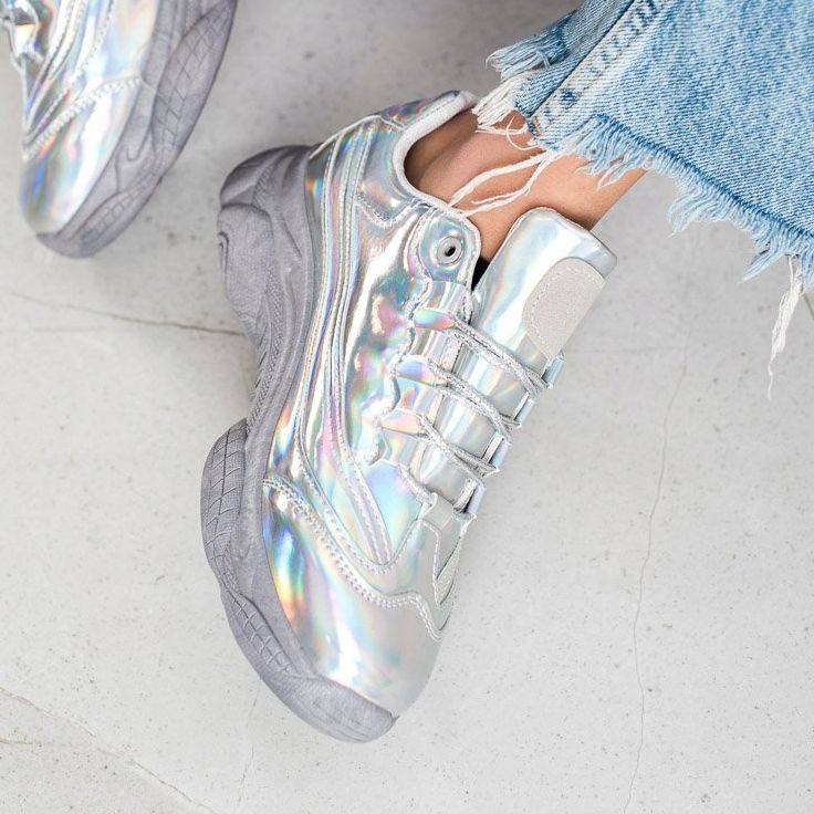 Ideal Shoes Cipők Holo effektussal ezüst 2