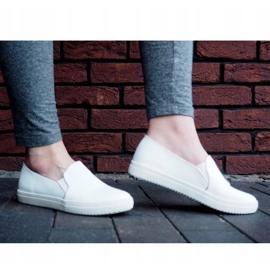 Klasszikus Slip On TS9007 fehér cipők 1