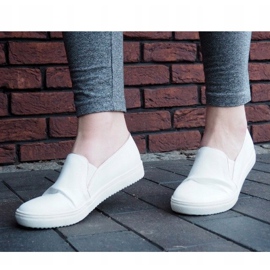Klasszikus Slip On TS9007 fehér cipők 2