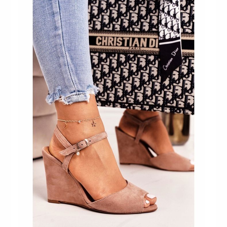 Velúr ék szandál Laura Messi 2253 púder rózsaszín 1