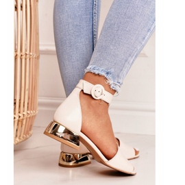 Bőr szandál arany sarkú Laura Messi 2143 bézs 1