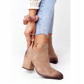 Vinceza Női bokacsizma kivágással Bézs Caroline 1