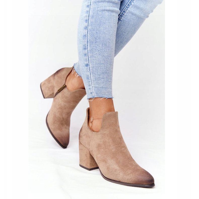 Vinceza Női bokacsizma kivágással Bézs Caroline 2