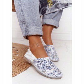 Női bőr Maciejka balerinák fehér 01930-85 sokszínű 2