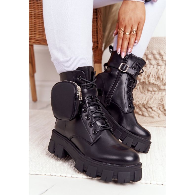 PS1 Fekete munkáscsizma a platformon fekete szombat 1