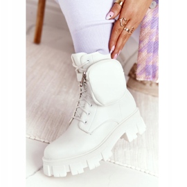 PS1 Csizma dolgozók a platformon a vesével Fehér szombat 2 PS1 Csizma dolgozók a platformon a vesével Fehér szombat 2