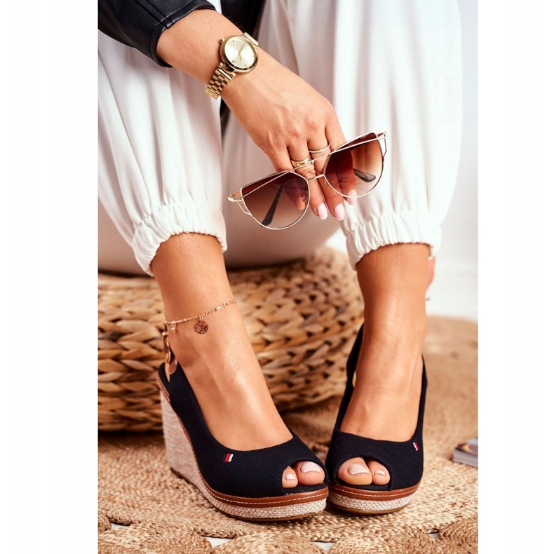 PS1 Tommy fekete fonott ék szandál barna 1