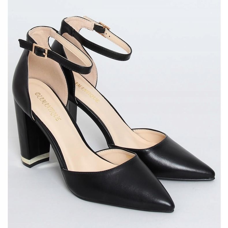 Szivattyúk az oszlopon fekete X8077 Fekete 1