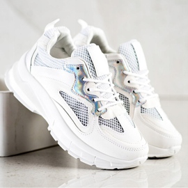 SHELOVET Fehér cipők a platformon 2