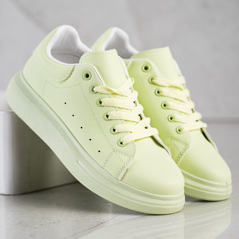 SHELOVET Zöld cipők a platformon 1