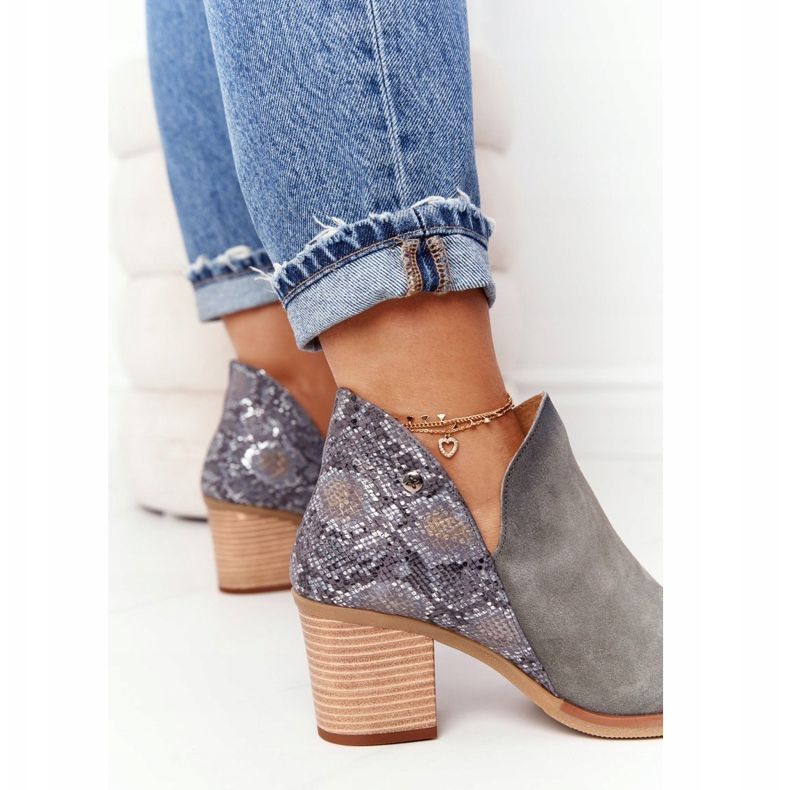 Női bőrcsizma sarkon Maciejka szürke 04492 bézs 1