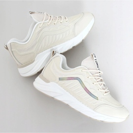 Bézs sportcipő nőknek J143 Bézs 1