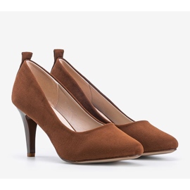 Barna szivattyúk Cameron tűsarkún 1