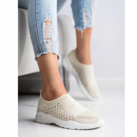 Ideal Shoes Kényelmes áttört cipők bézs 1