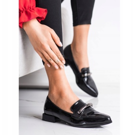 S. BARSKI Lakkozott mokaszinok Spitzben fekete 2