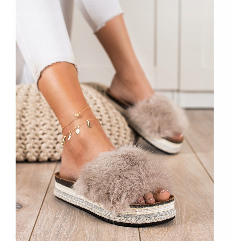 Seastar Divatos papucs egy dekoratív platformon bézs barna 1