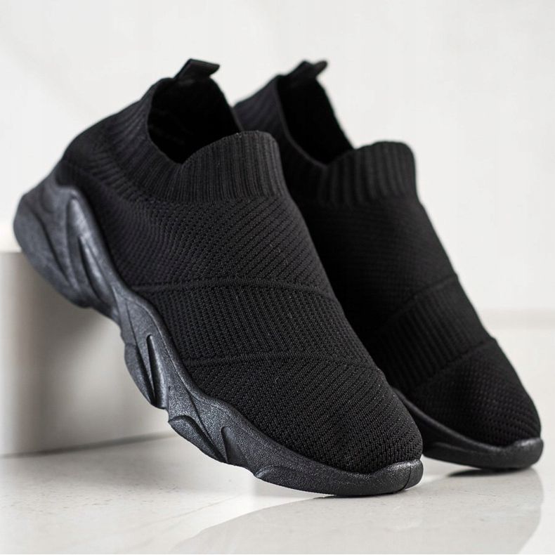 SHELOVET Kényelmes csúszós cipő fekete 1