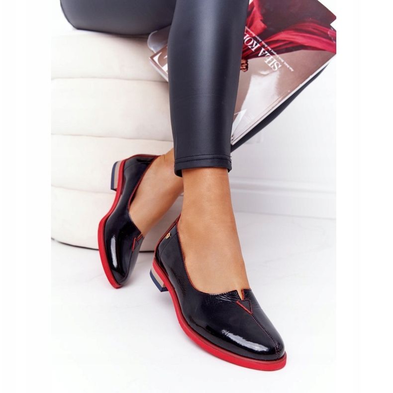 Lakkozott bőrcipők Maciejka 05035-20 Fekete 1