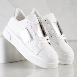 SHELOVET Cipők Eco bőrrel a platformon fehér 2