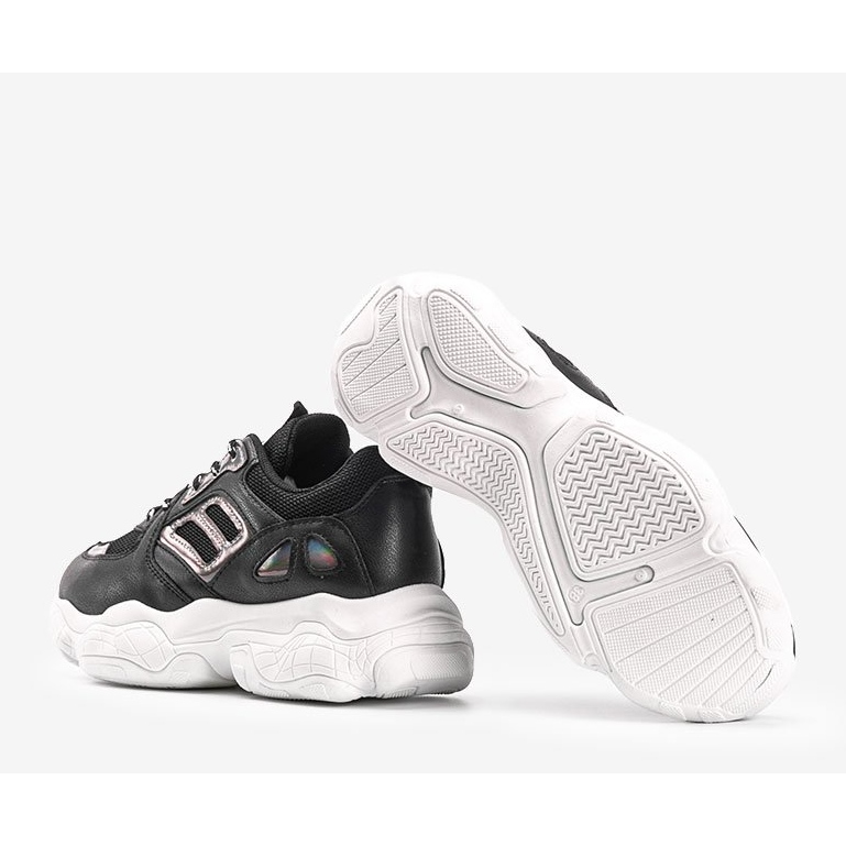 Fekete cipők vastag Annette talppal 2