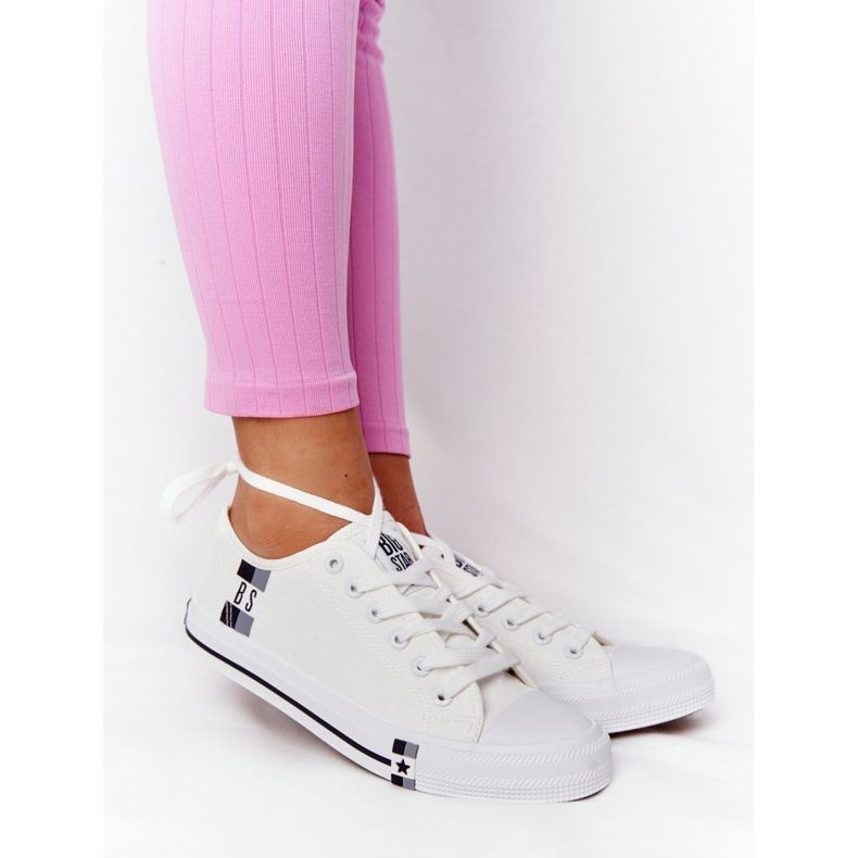 Klasszikus női cipők Big Star HH274109 Fehér 1