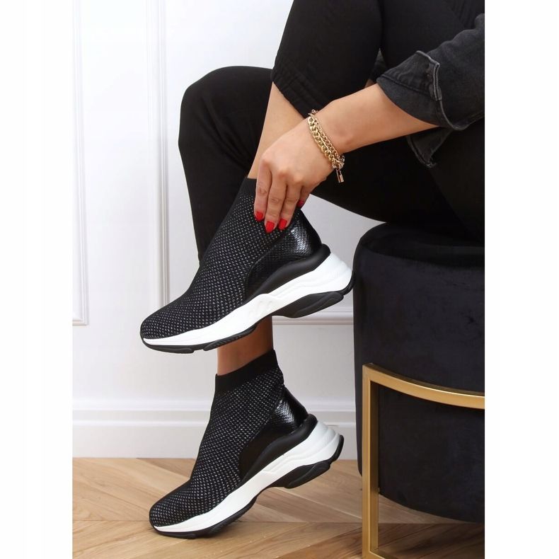 Fekete RQ286 Fekete sportcipő rejtett ék sarkán 1