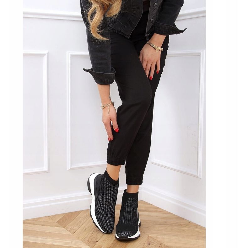 Fekete RQ286 Fekete sportcipő rejtett ék sarkán 2