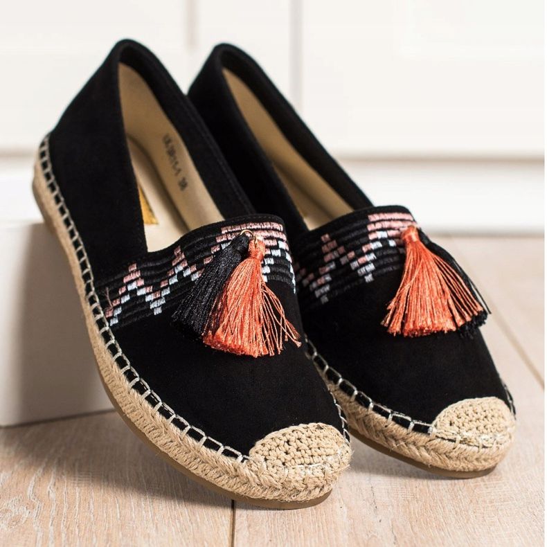 Best Shoes Divatos espadrillák díszekkel fekete 2