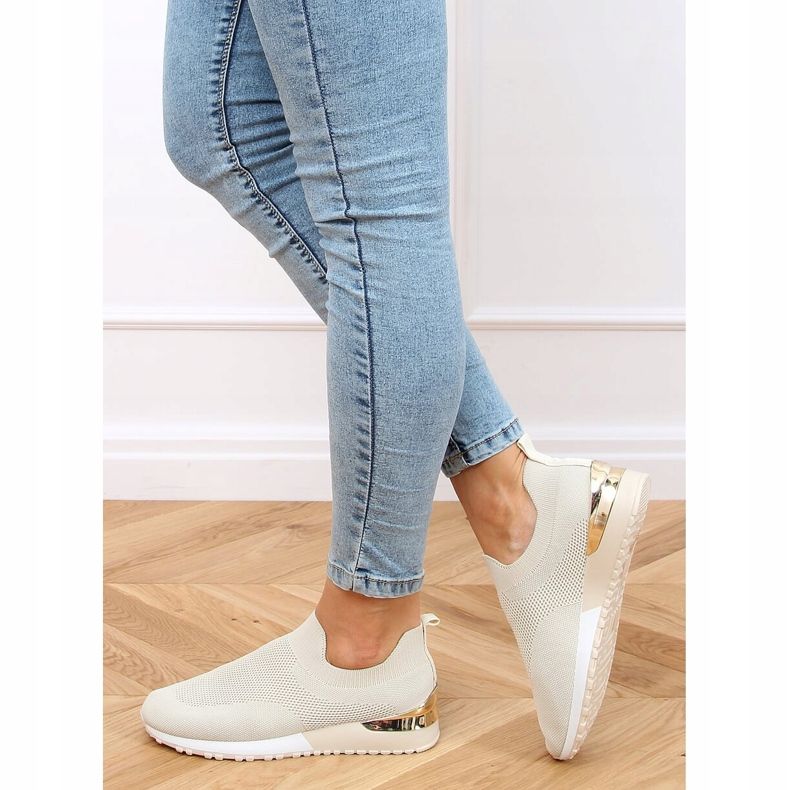 Bézs zokni LDH006 Bézs színű sportcipő 2