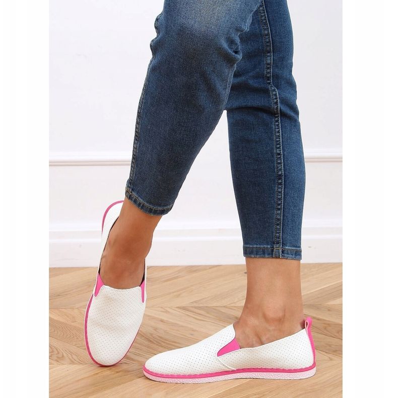 Cipők csúszós fehér AA620 Fushia 2