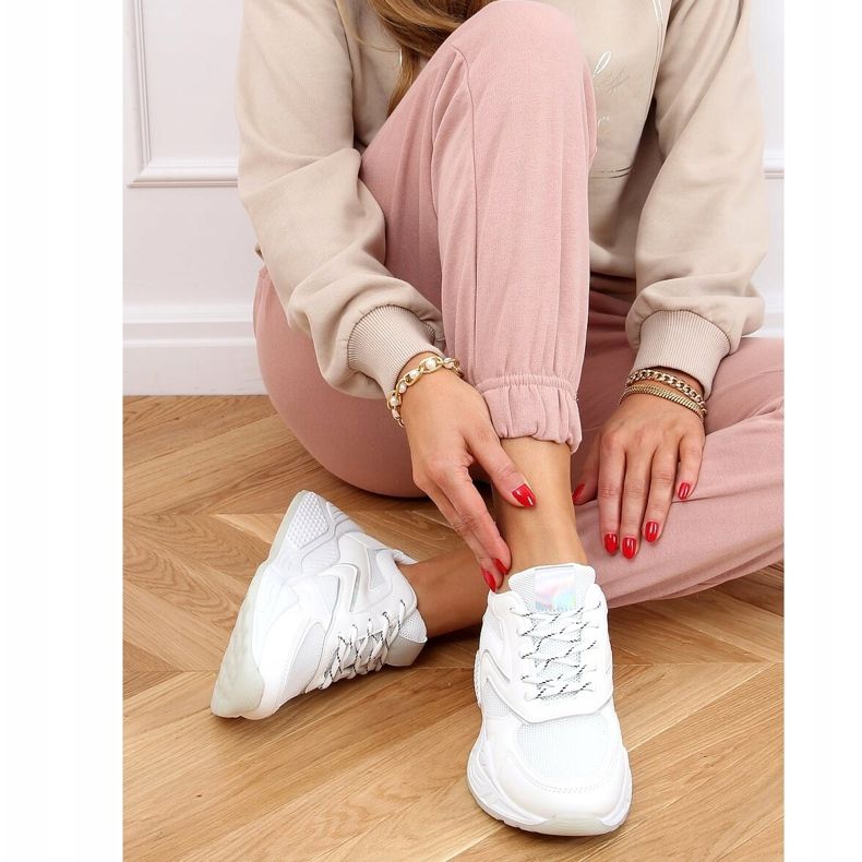 Fehér GB-003 Fehér sportcipő 2