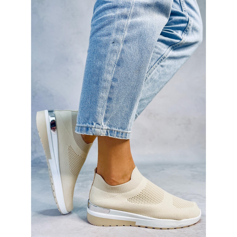 Bézs színű sportzokni G-362 Bézs színű cipő 2