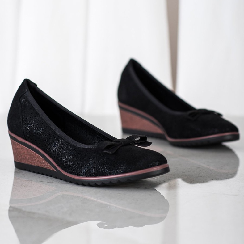 Vinceza Áttört ék szivattyúk fekete 1