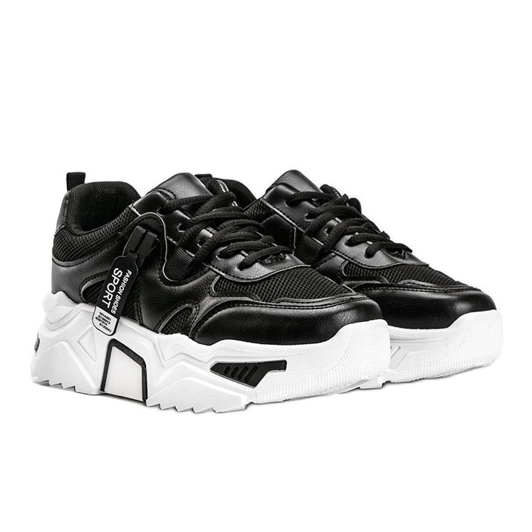 Fekete cipők vastag Cristina talppal 1