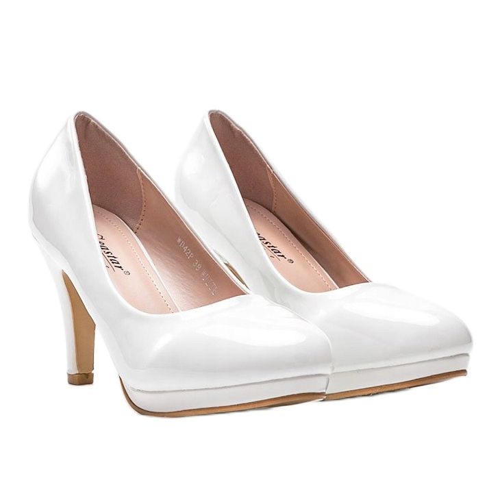 Fehér szivattyúk Alisa sarkán 1