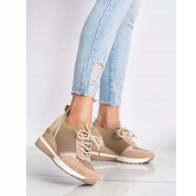VINCEZA áttört cipők bézs 1