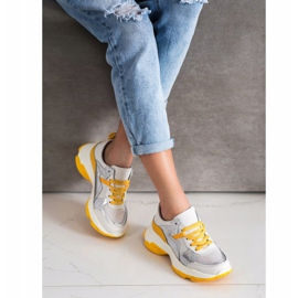 Goodin Bőr cipők ezüst betétekkel fehér sokszínű 1